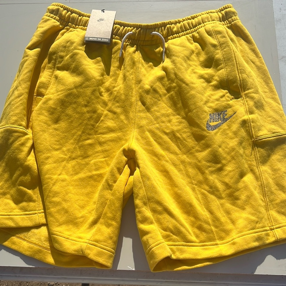 Nike shorts new